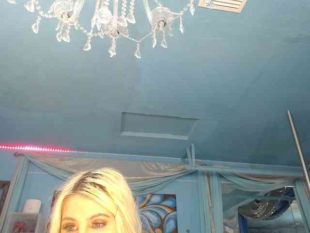 adrianna_fox webcam