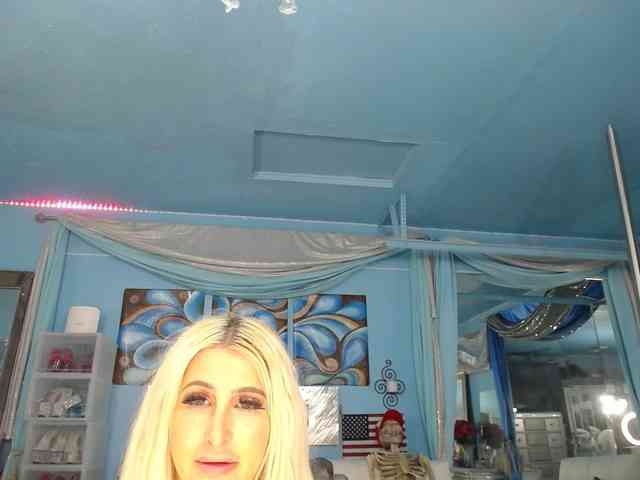 adrianna_fox webcam