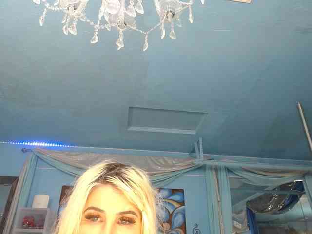 adrianna_fox webcam