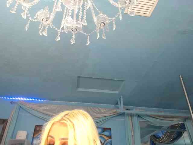 adrianna_fox webcam
