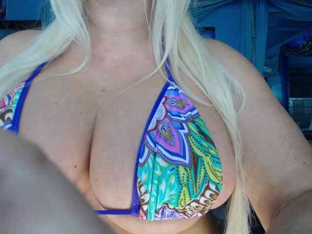 adrianna_fox webcam