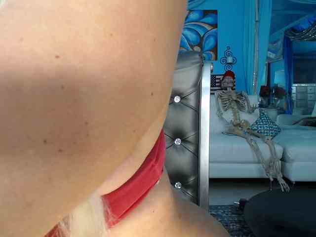 adrianna_fox