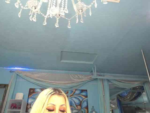 adrianna_fox
