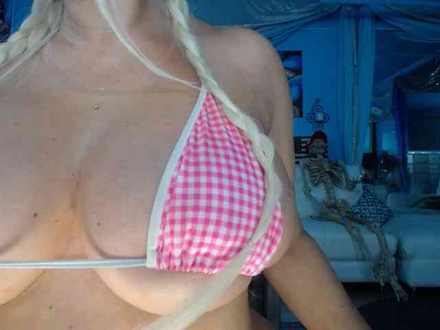 adrianna_fox webcam