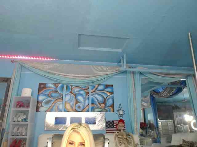 adrianna_fox webcam