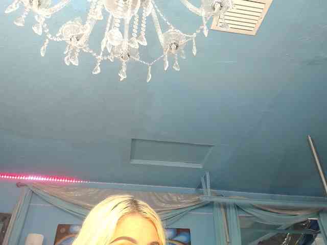 adrianna_fox webcam