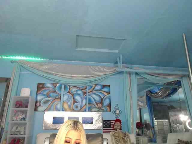 adrianna_fox webcam