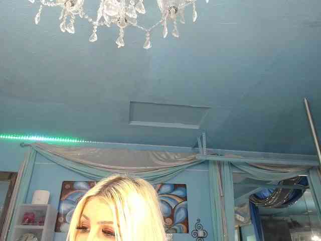 adrianna_fox webcam