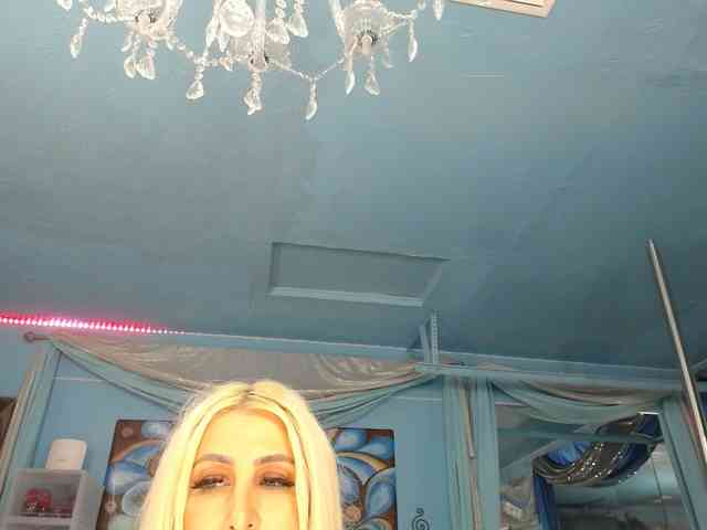 adrianna_fox adrianna_fox