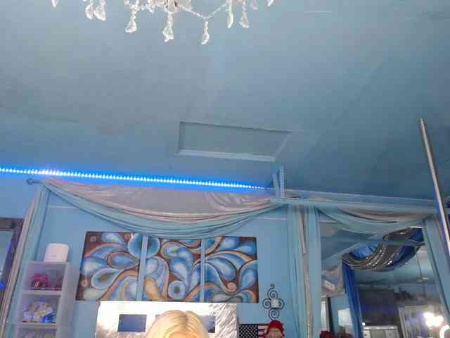 adrianna_fox webcam