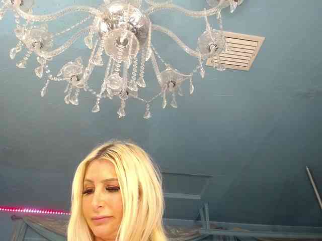 adrianna_fox webcam