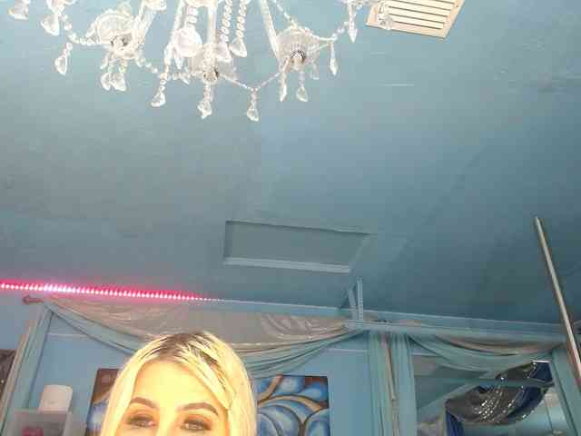 adrianna_fox webcam