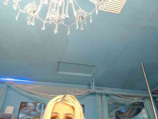 adrianna_fox webcam