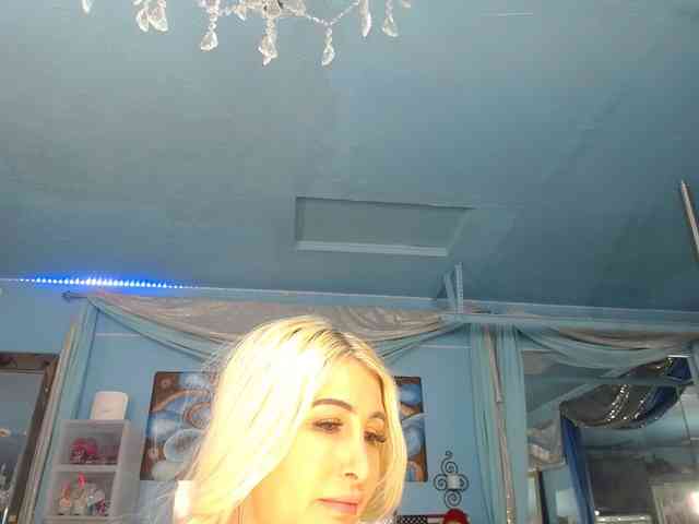 adrianna_fox webcam