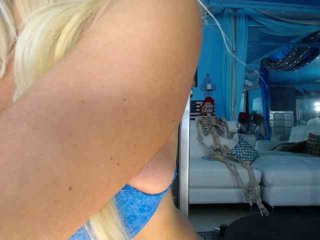 adrianna_fox webcam