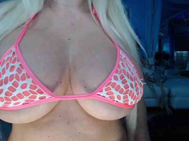 adrianna_fox