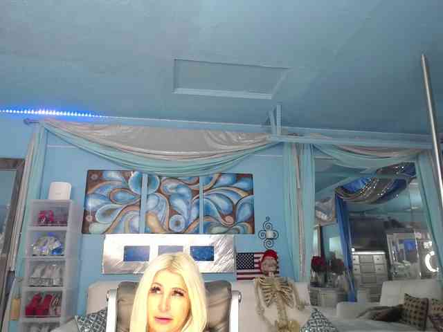 adrianna_fox
