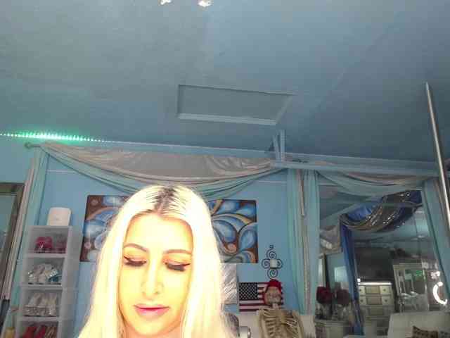 adrianna_fox webcam