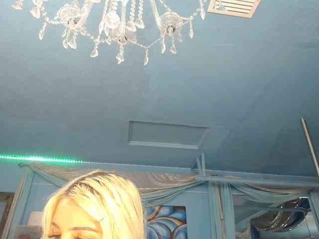 adrianna_fox