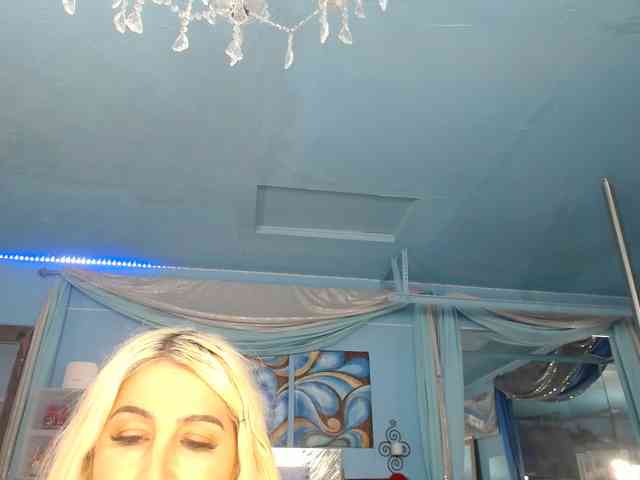 adrianna_fox webcam