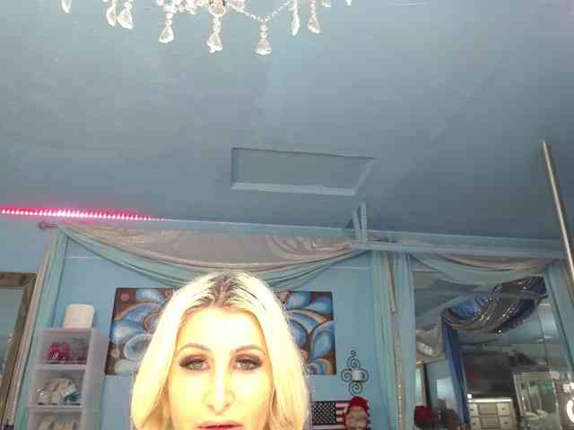 adrianna_fox