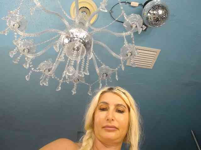 adrianna_fox webcam