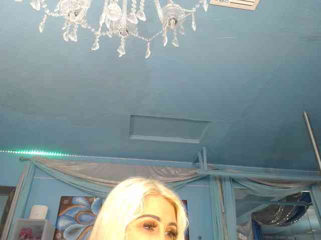 adrianna_fox