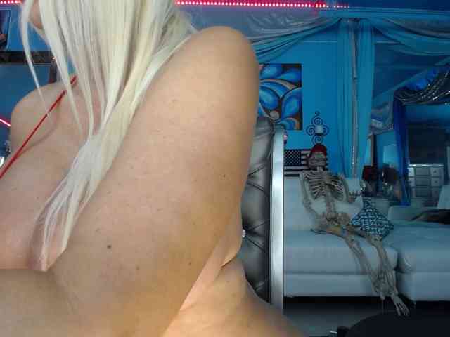 adrianna_fox webcam