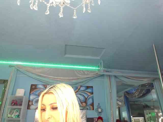 adrianna_fox webcam