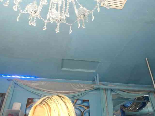 adrianna_fox webcam