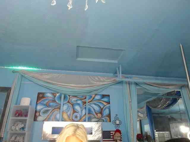 adrianna_fox webcam