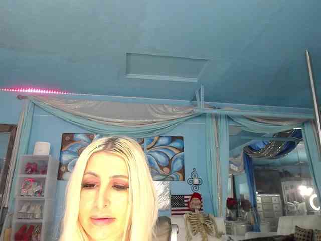 adrianna_fox webcam