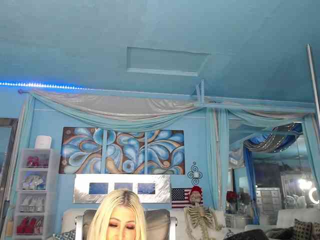 adrianna_fox webcam