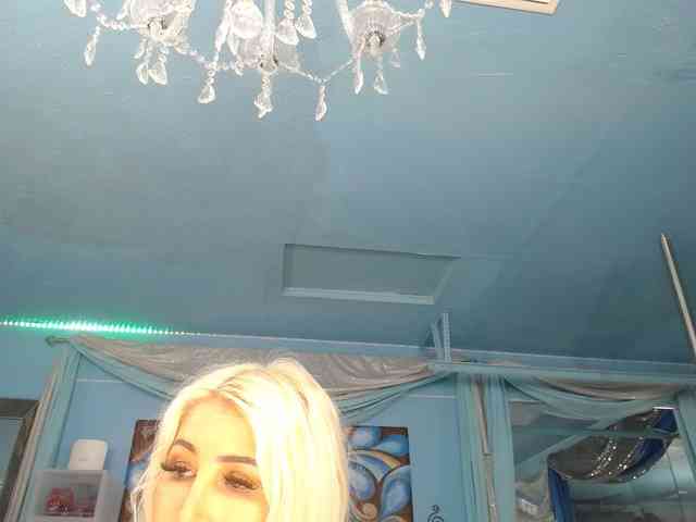 adrianna_fox