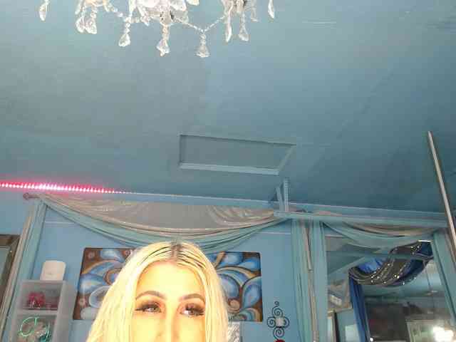 adrianna_fox webcam