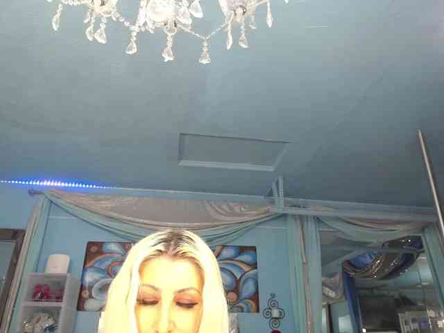 adrianna_fox