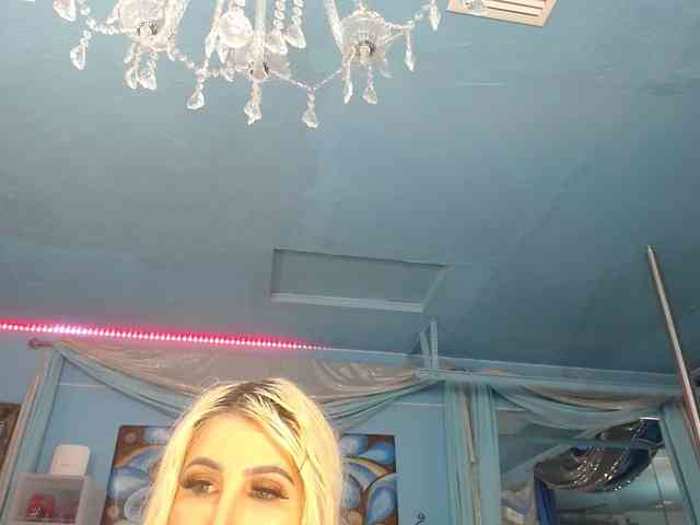 adrianna_fox webcam