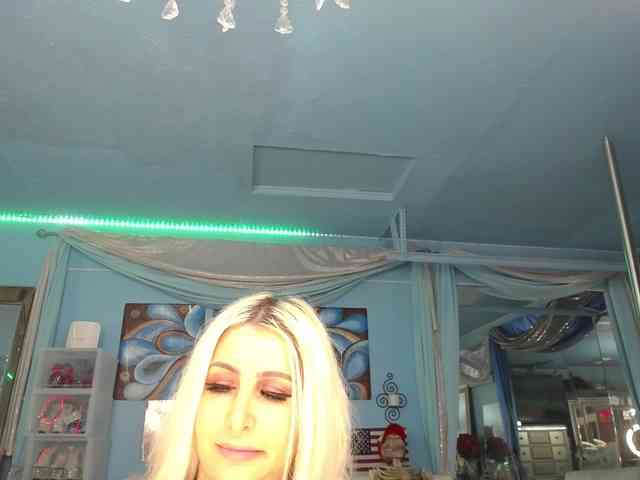 adrianna_fox webcam