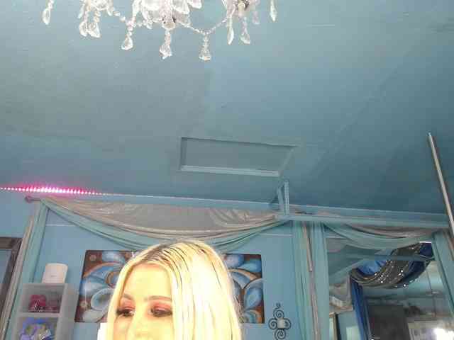 adrianna_fox webcam