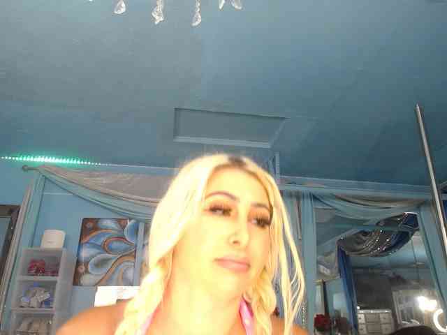 adrianna_fox