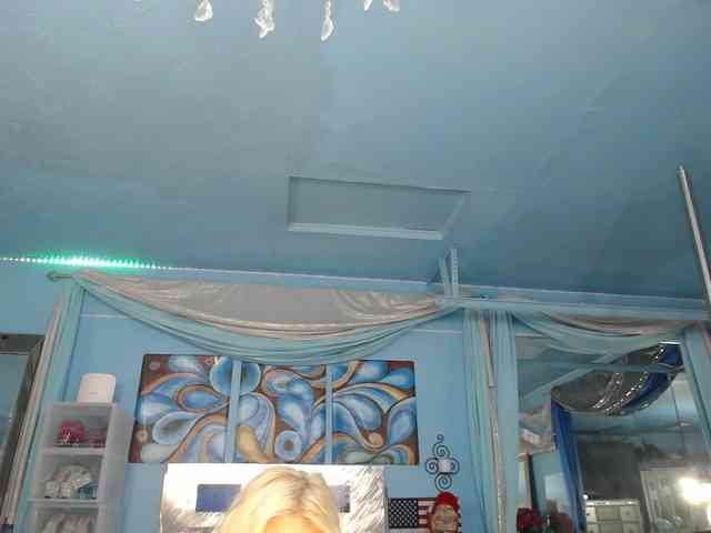 adrianna_fox webcam