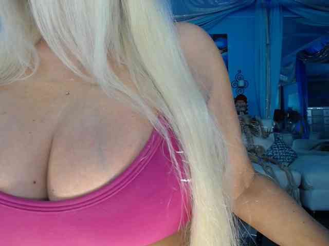 adrianna_fox webcam