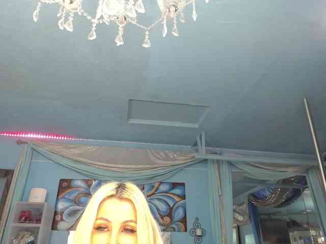 adrianna_fox webcam