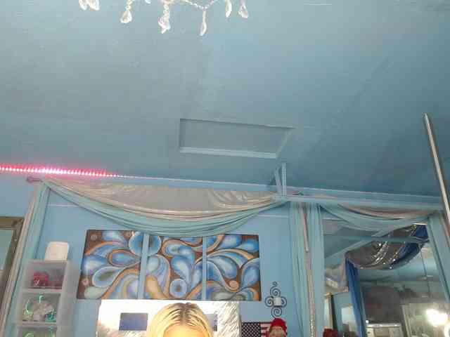adrianna_fox webcam