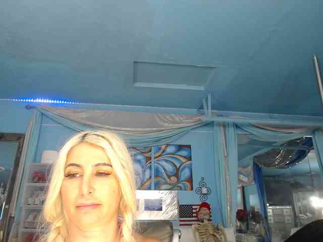 adrianna_fox webcam