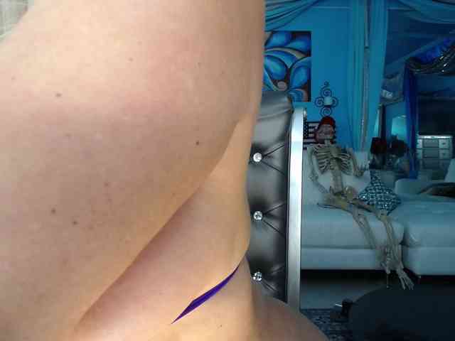 adrianna_fox webcam