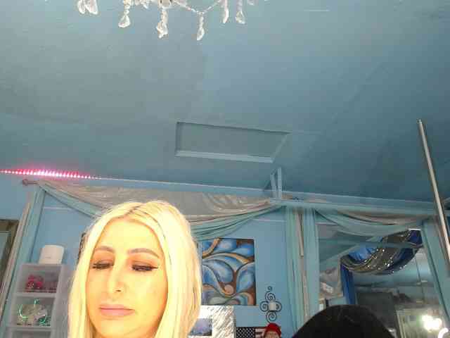 adrianna_fox webcam
