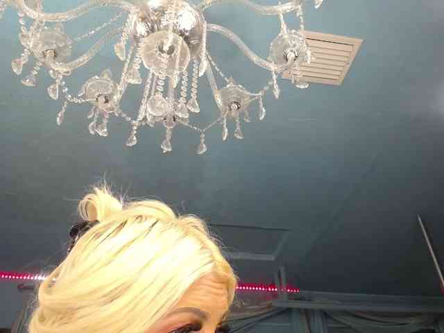 adrianna_fox