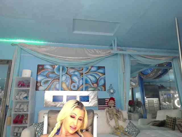 adrianna_fox adrianna_fox