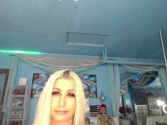 adrianna_fox webcam
